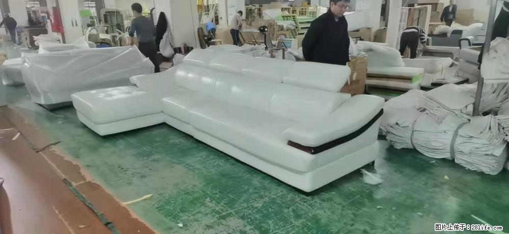 【大厂仿真皮沙发】实木框架，高回弹海绵45密度。全新包装，质量非常好，3.6米右贵妃 - 各类家具 - 居家生活 - 德宏分类信息 - 德宏28生活网 dh.28life.com